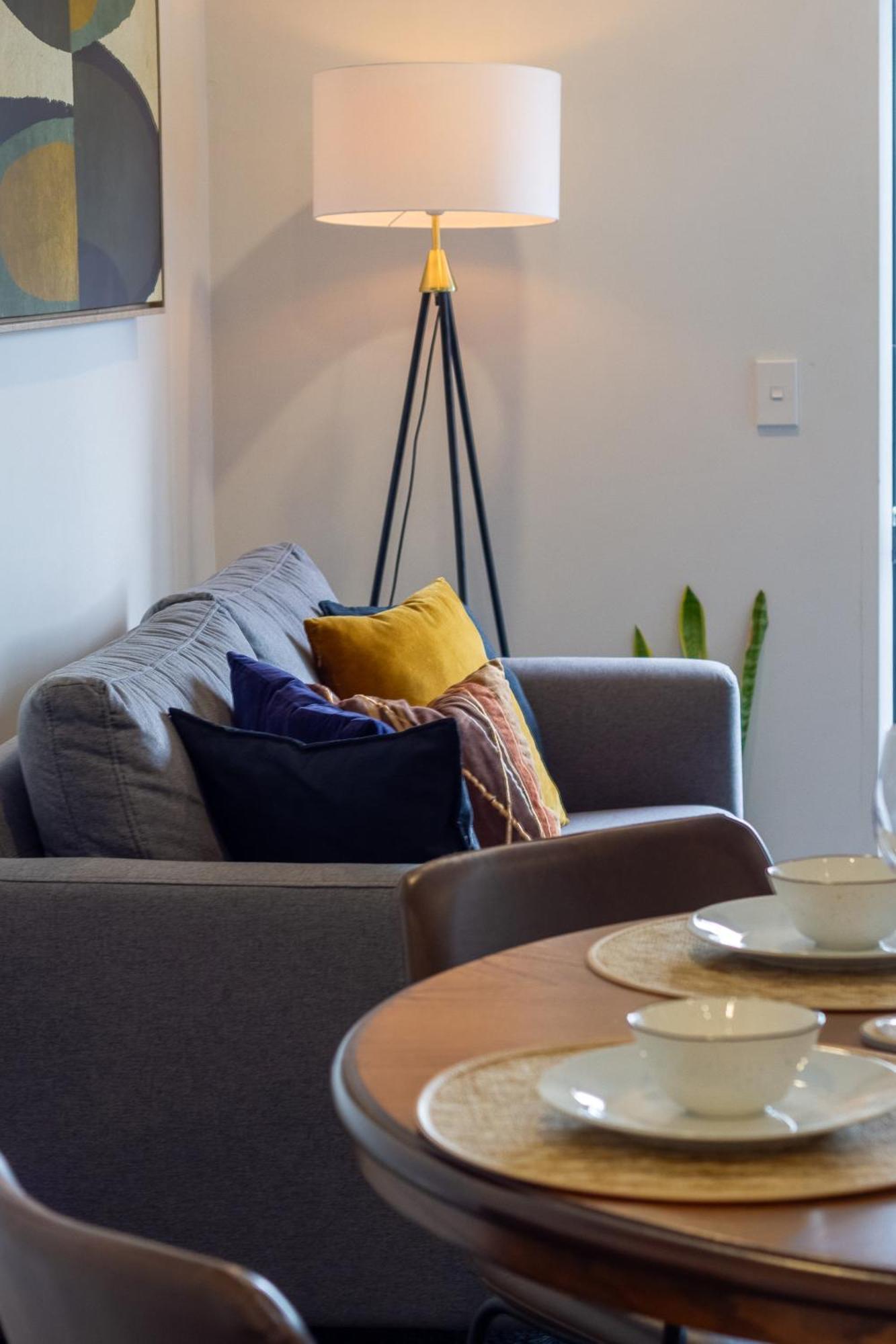 Central City Comfort: 2 Bedroom Gem W/free Carpark Apartment *