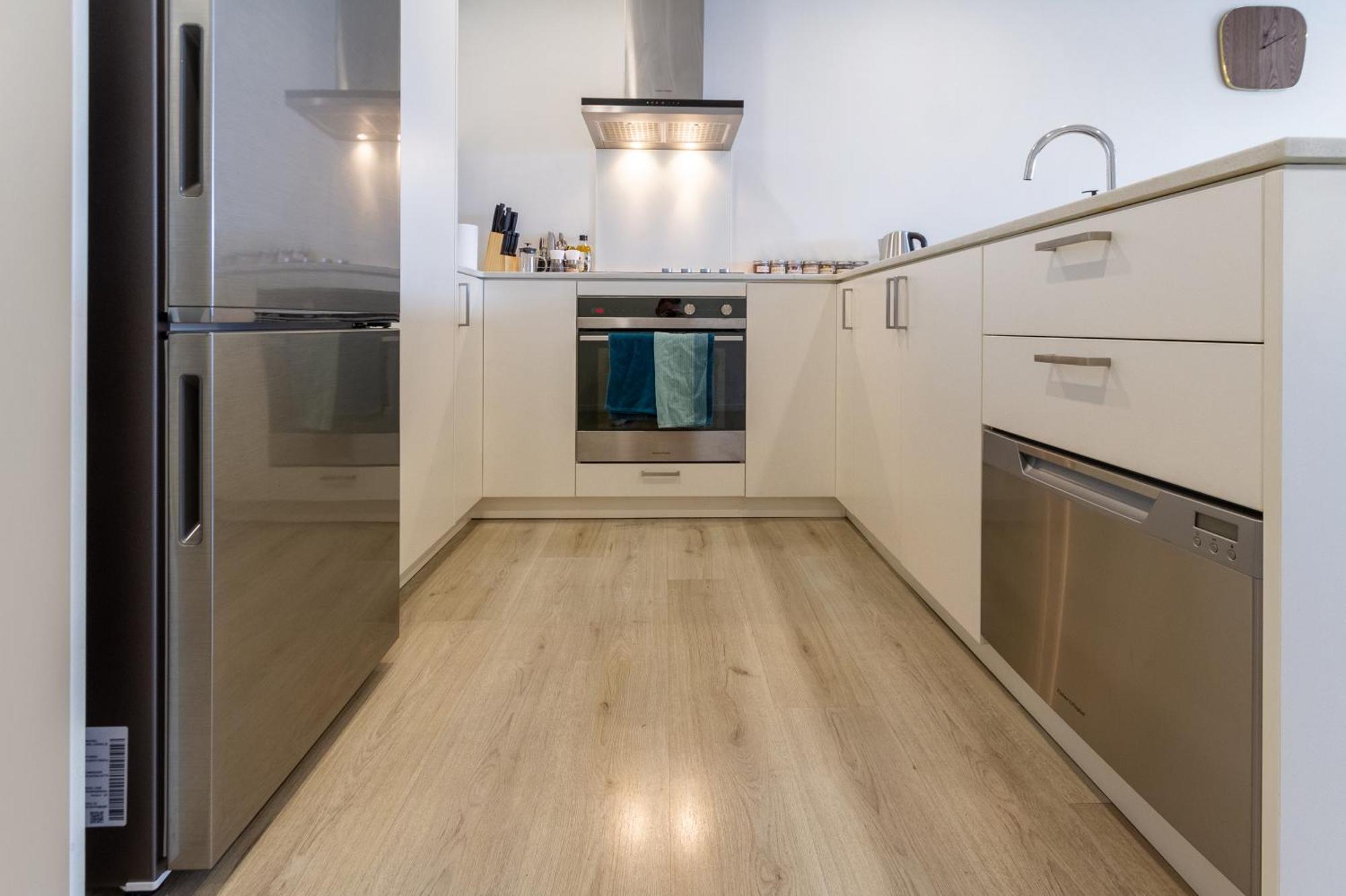 Central City Comfort: 2 Bedroom Gem W/free Carpark Apartment Christchurch